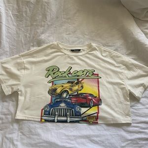 Car graphic cropped t shirt